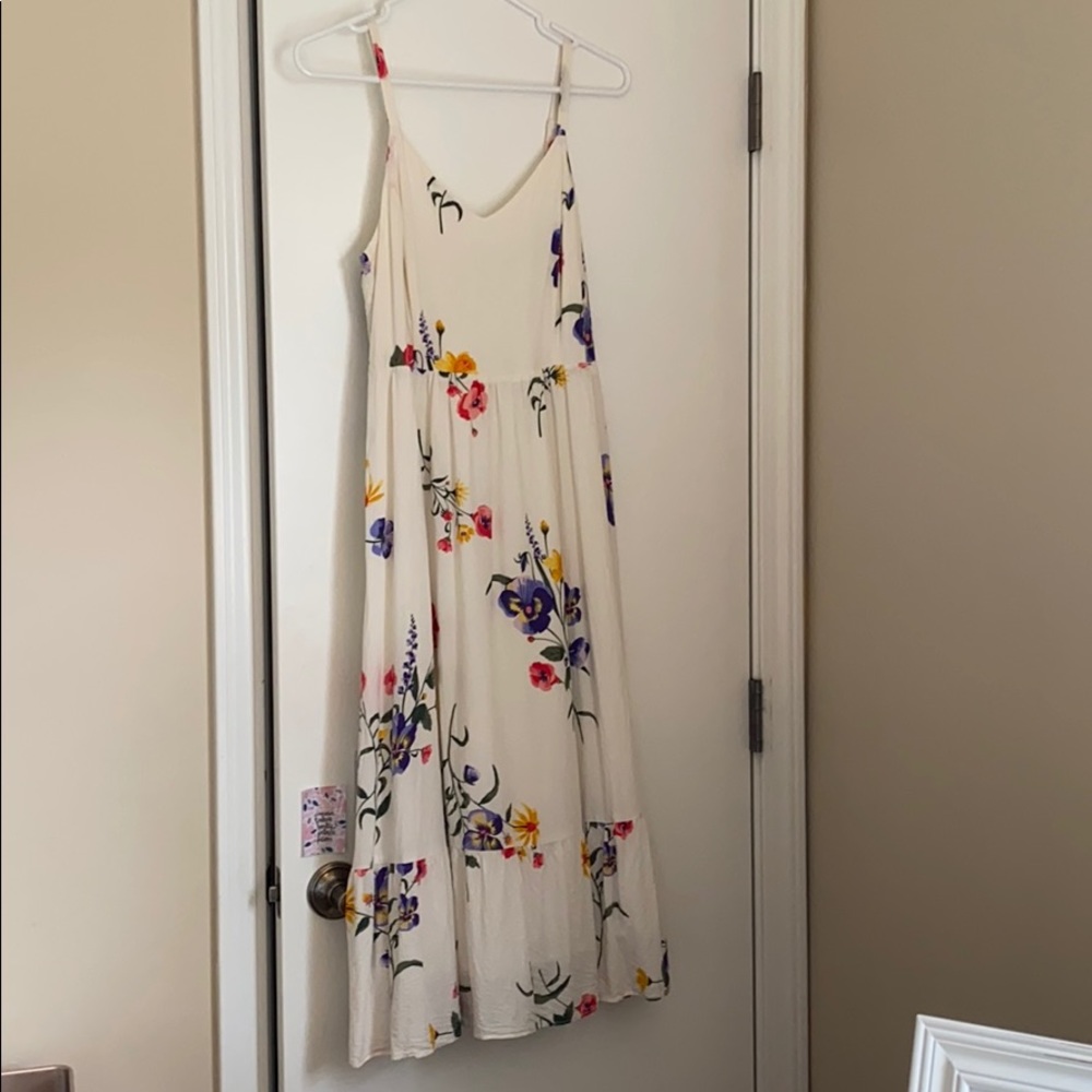 White Floral Old Navy Sleeveless Midi Dress